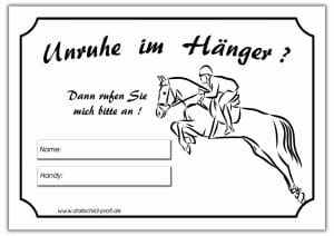 Ein Bild eines Pferdes mit dem Produktnamen „Unruhe im Hänger 8 - Kontaktdatenschild“
