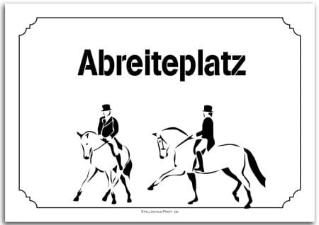 Ein Schwarz-Weiß-Bild von zwei Personen, die Turnier fahren | Abreiteplatz Dressurpferde.
